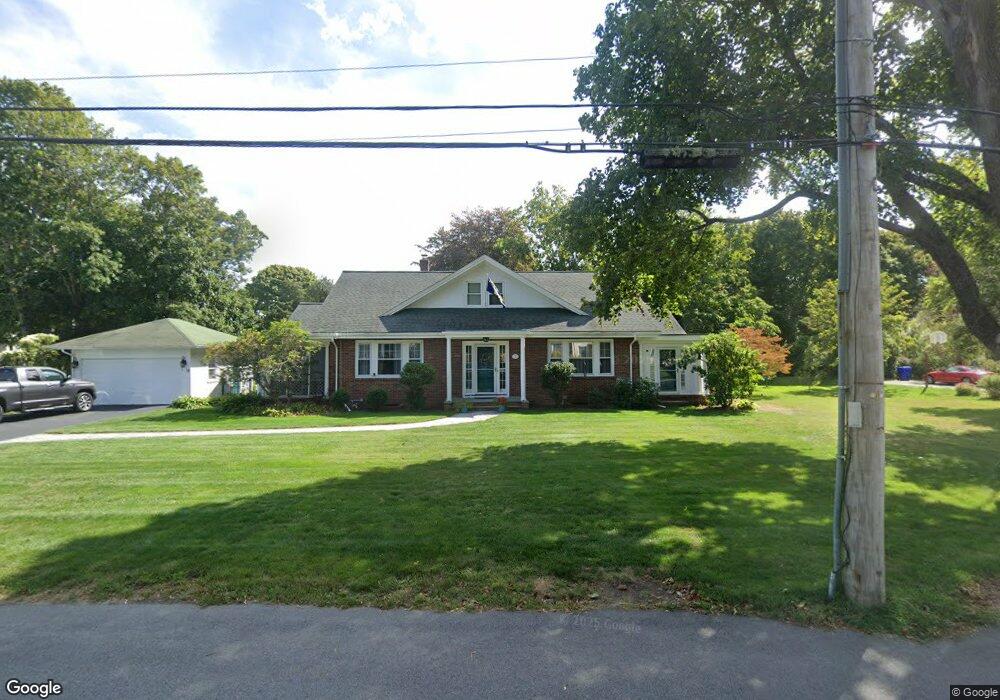 14 Everett Rd, Buzzards Bay, MA 02532 - photo 1