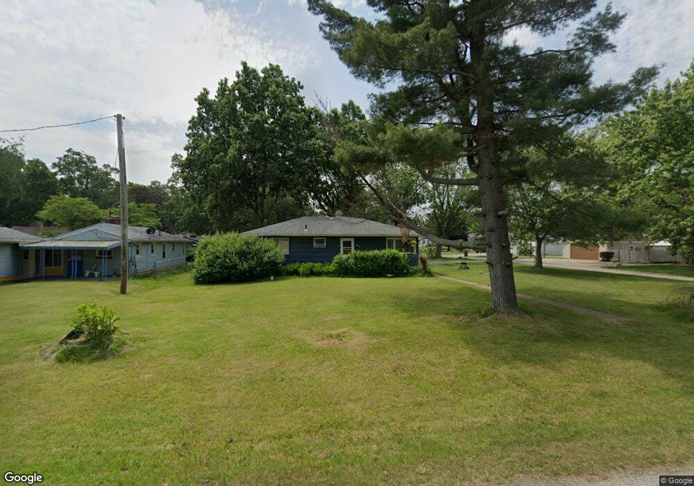 208 E Willow Dr, South Bend, IN 46637 - photo 1