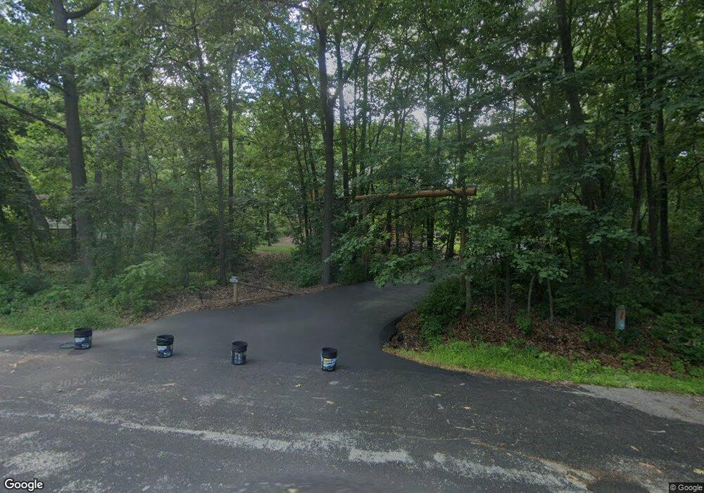 N61W25687 Walnut Rd, Sussex, WI 53089 - photo 1