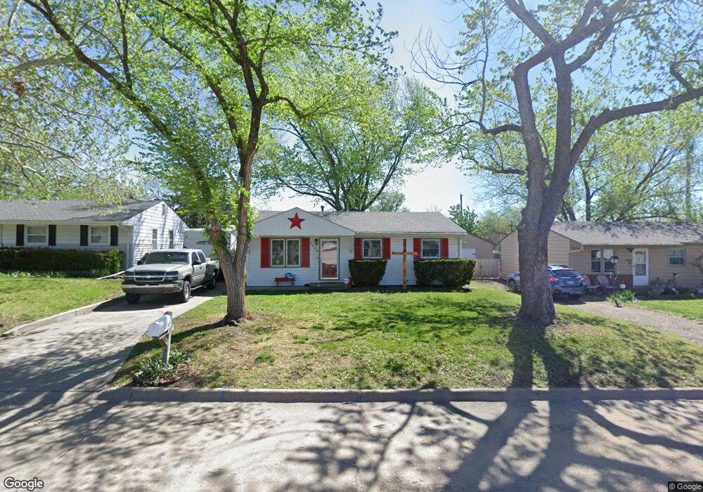 1178 SW Seabrook Ave, Topeka, KS 66604 - photo 1