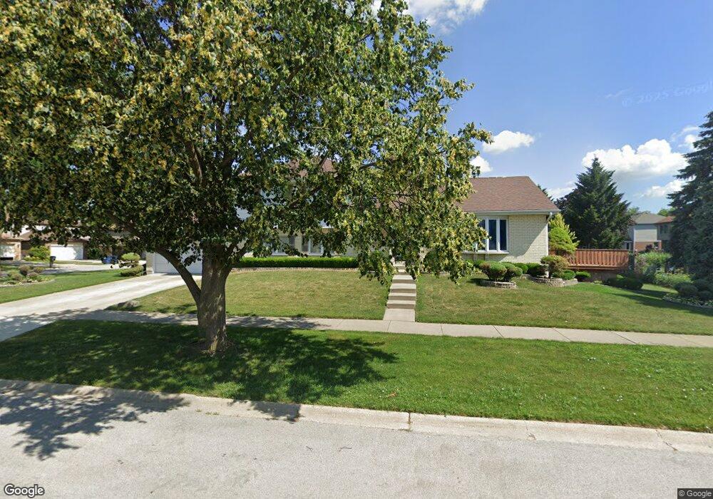 1515 Heather Ln, Des Plaines, IL 60018 - photo 1