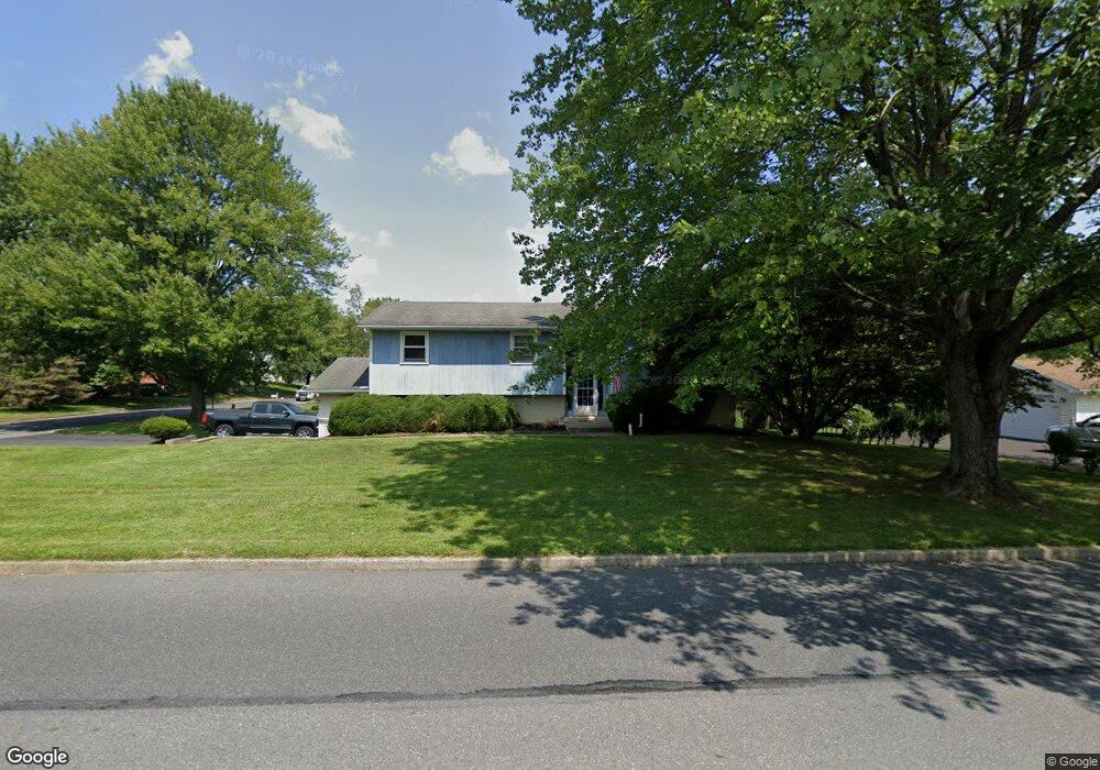 100 Ramblewood Dr, Easton, PA 18040 - photo 1