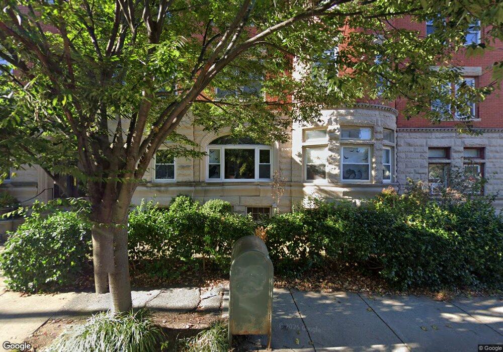 5 Verndale St unit 5,6, Brookline, MA 02446 - photo 1