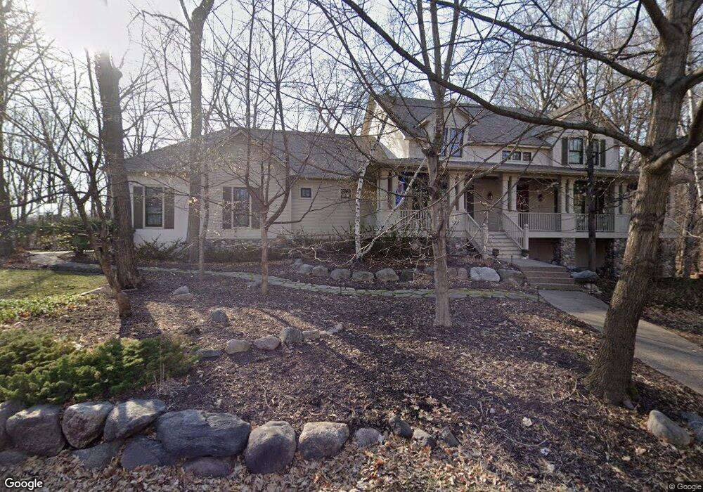 25670 Maple View Ct, Excelsior, MN 55331 - photo 1