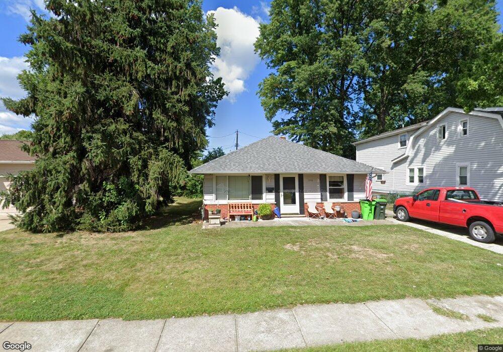 1910 Harding Dr, Wickliffe, OH 44092 - photo 1