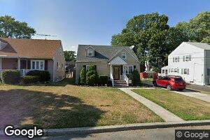 68 Koyen St, Fords, NJ 08863