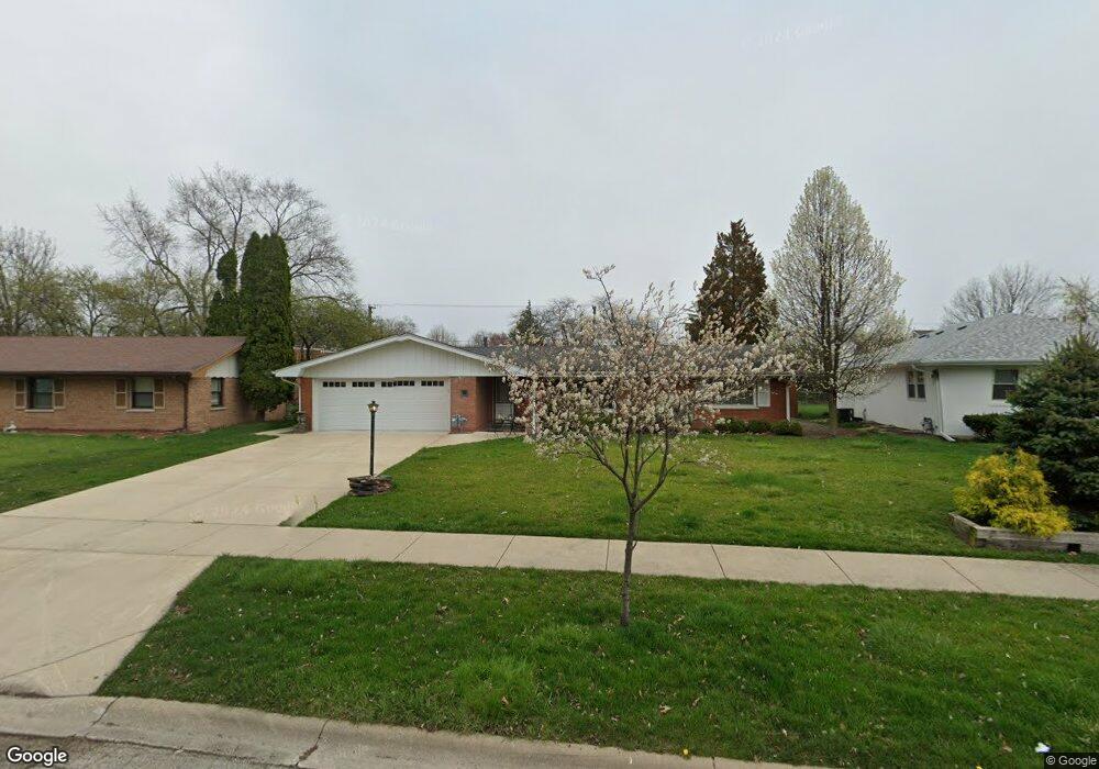 123 N Rosedale Ave, Aurora, IL 60506 - photo 1