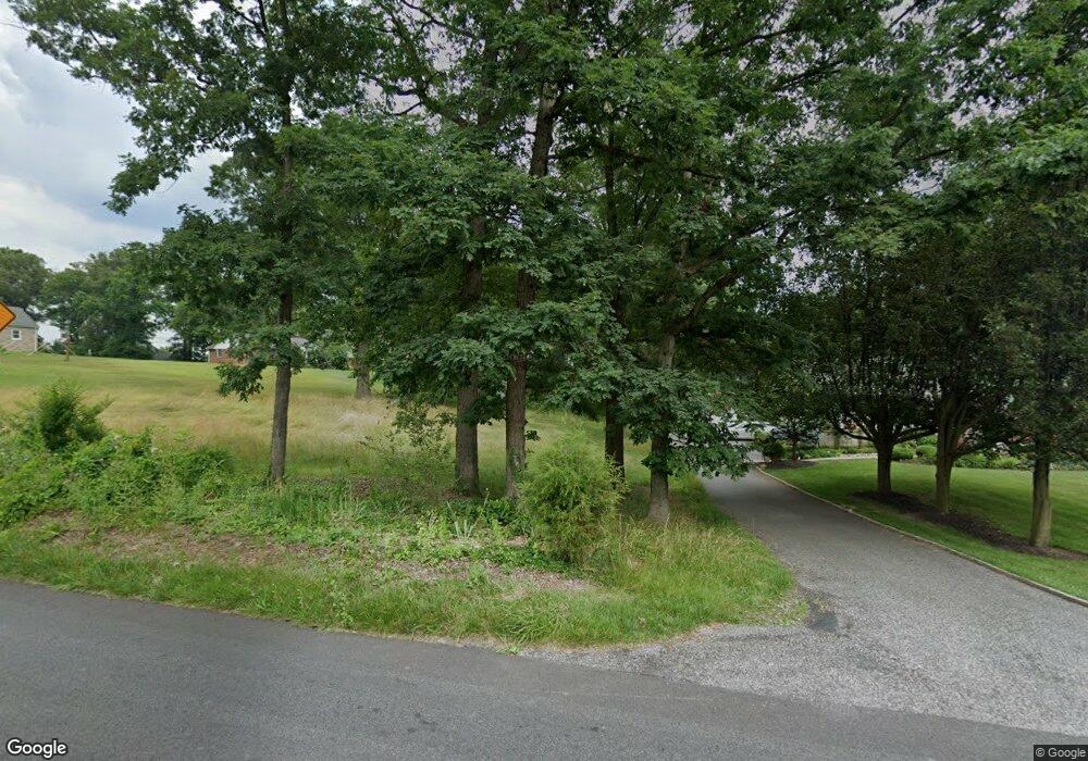 7607 Babikow Rd, Baltimore, MD 21237 - photo 1