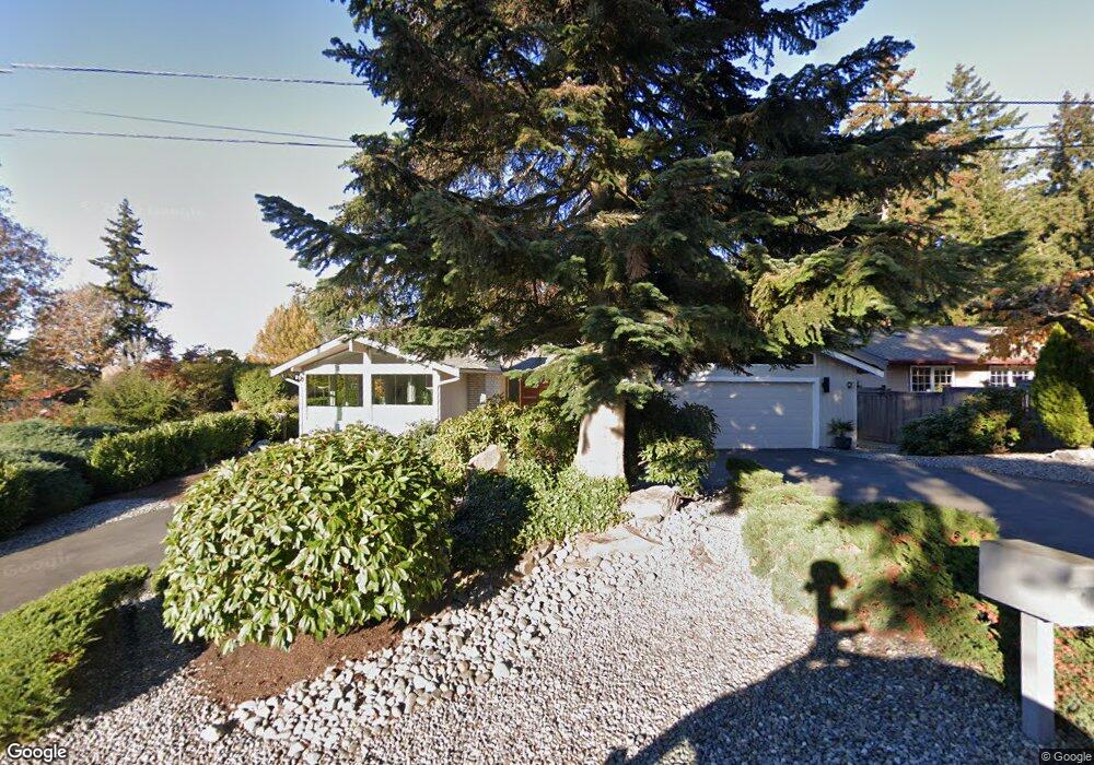 8418 SE 47th St, Mercer Island, WA 98040 - photo 1