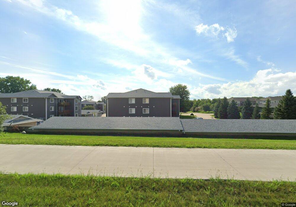 4701 Chadwick Rd unit 3, Cedar Falls, IA 50613 - photo 1