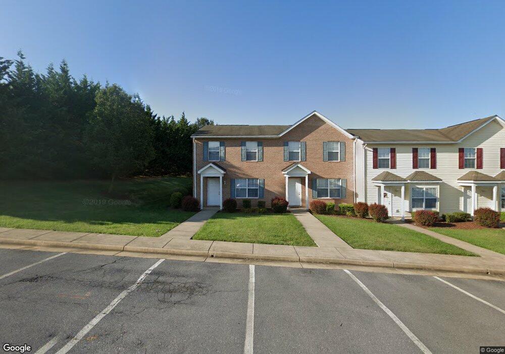 376 Pheasant Run Cir, Harrisonburg, VA 22801 - photo 1