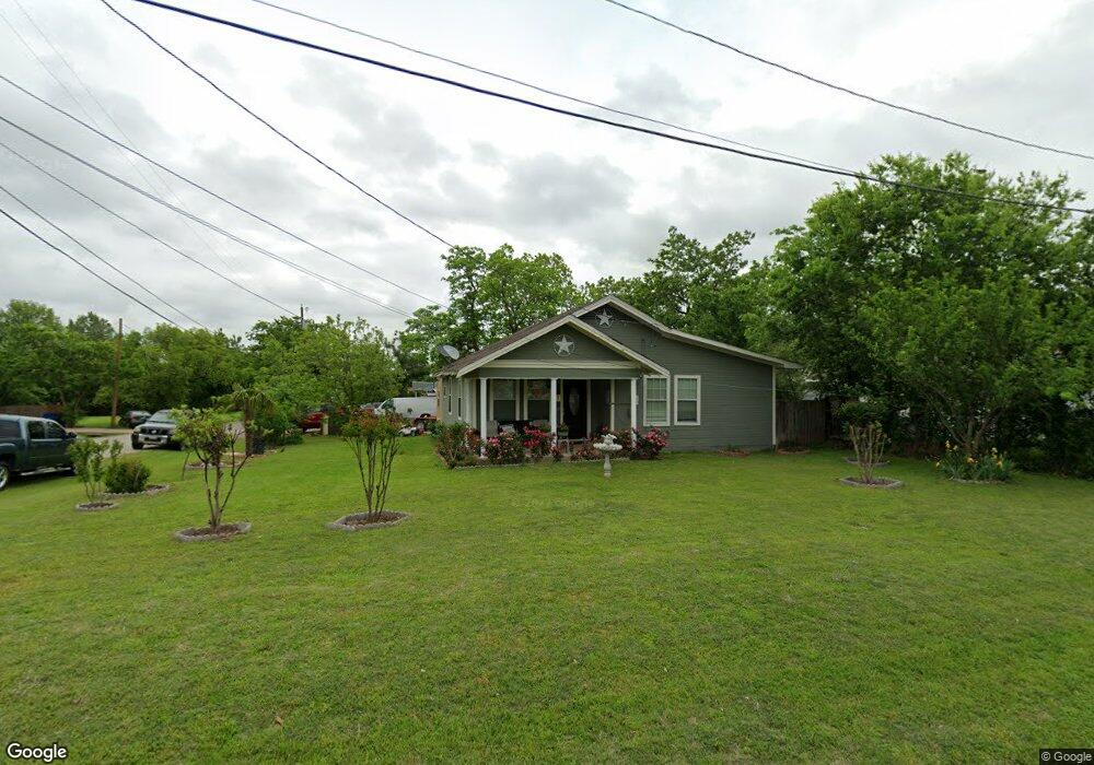 208 N Paris St, Ennis, TX 75119 - photo 1