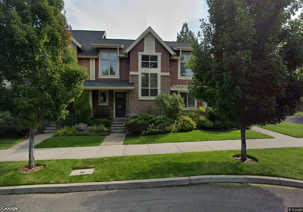 2523 NW Crossing Dr, Bend, OR 97701 - photo 1