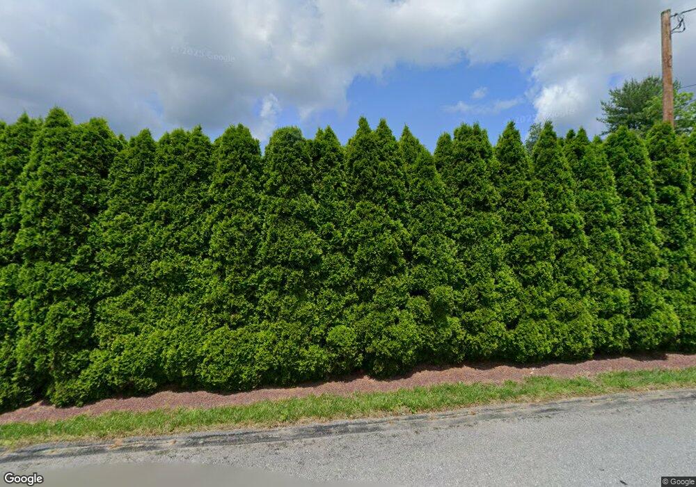 925 Albert Dr, Orwigsburg, PA 17961 - photo 1