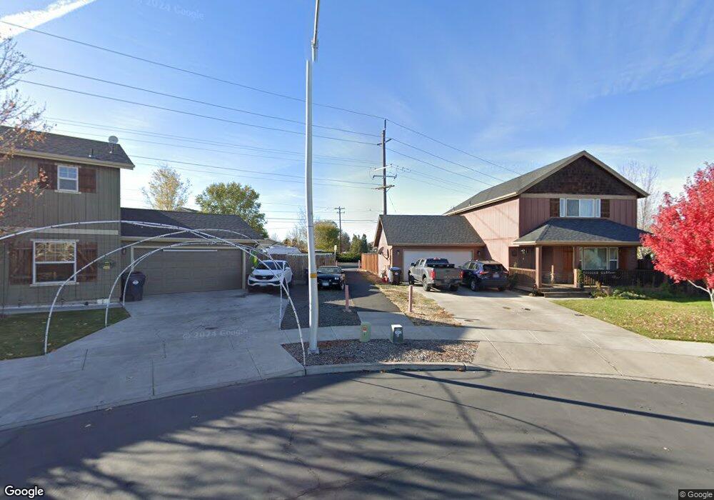 22 NW 27th Ct, Redmond, OR 97756 - photo 1