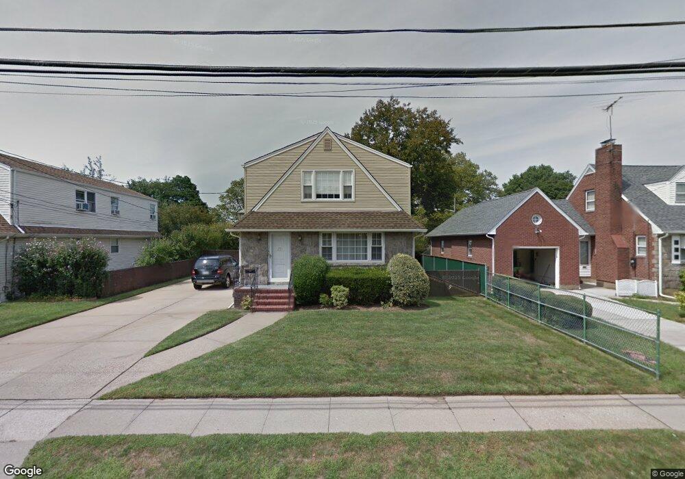 25 Caroline Ave unit 1, Franklin Square, NY 11010 - photo 1