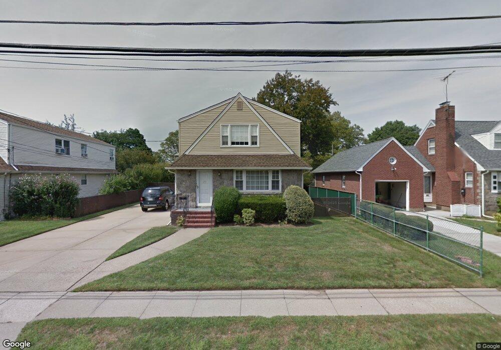 25 Caroline Ave unit 2, Franklin Square, NY 11010 - photo 1