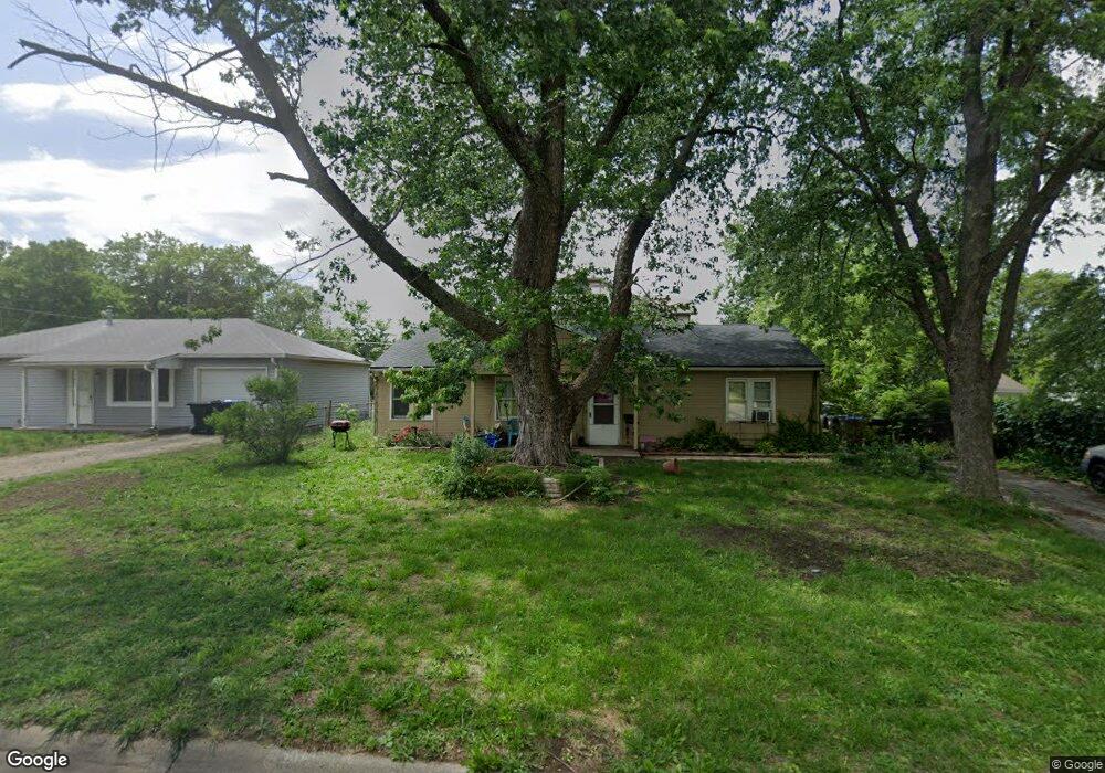 3613 SW Westview Ave, Topeka, KS 66611 - photo 1