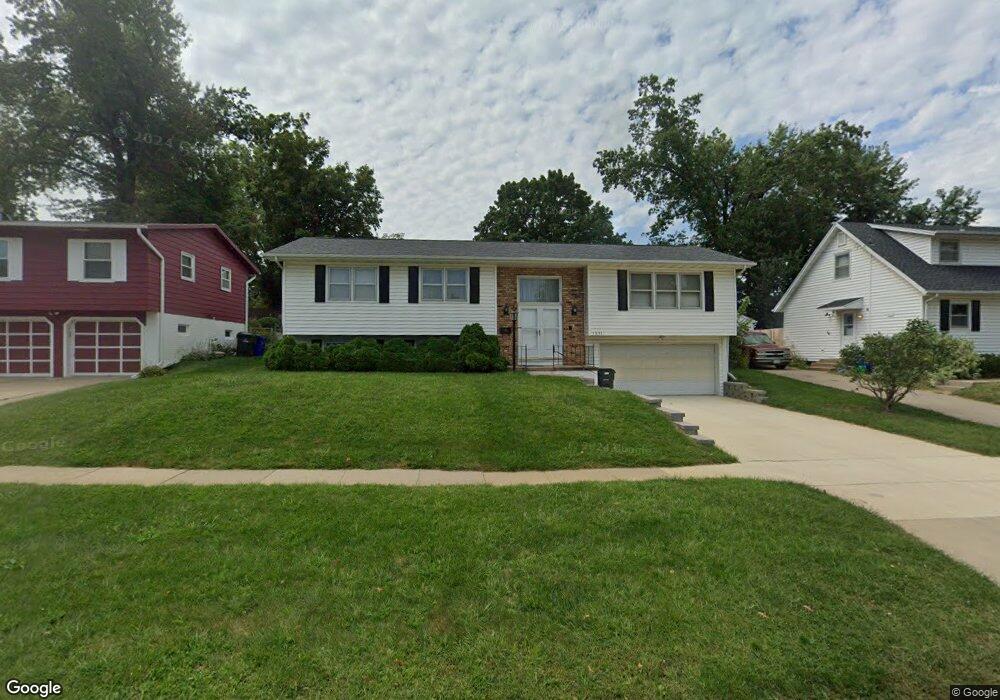 1031 34th St SE, Cedar Rapids, IA 52403 - photo 1