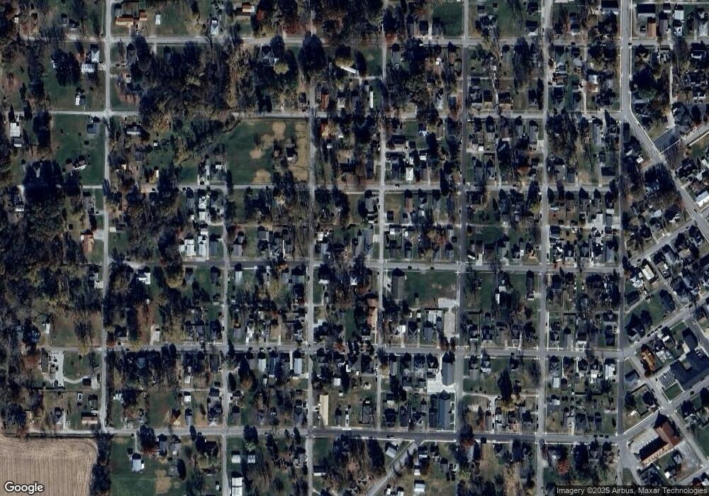 606 W 5th St, Bicknell, IN 47512 - photo 1