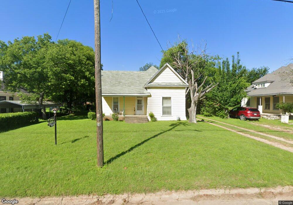 315 N Pendell Ave, Cleburne, TX 76033 - photo 1