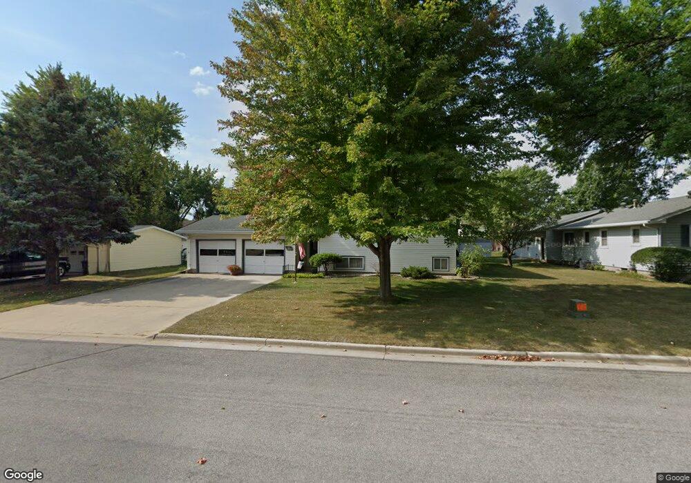 1901 Willow Rd, New Ulm, MN 56073 - photo 1