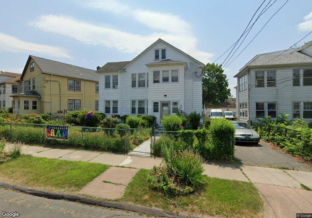 93 Pembroke St unit 95, Hartford, CT 06112 - photo 1