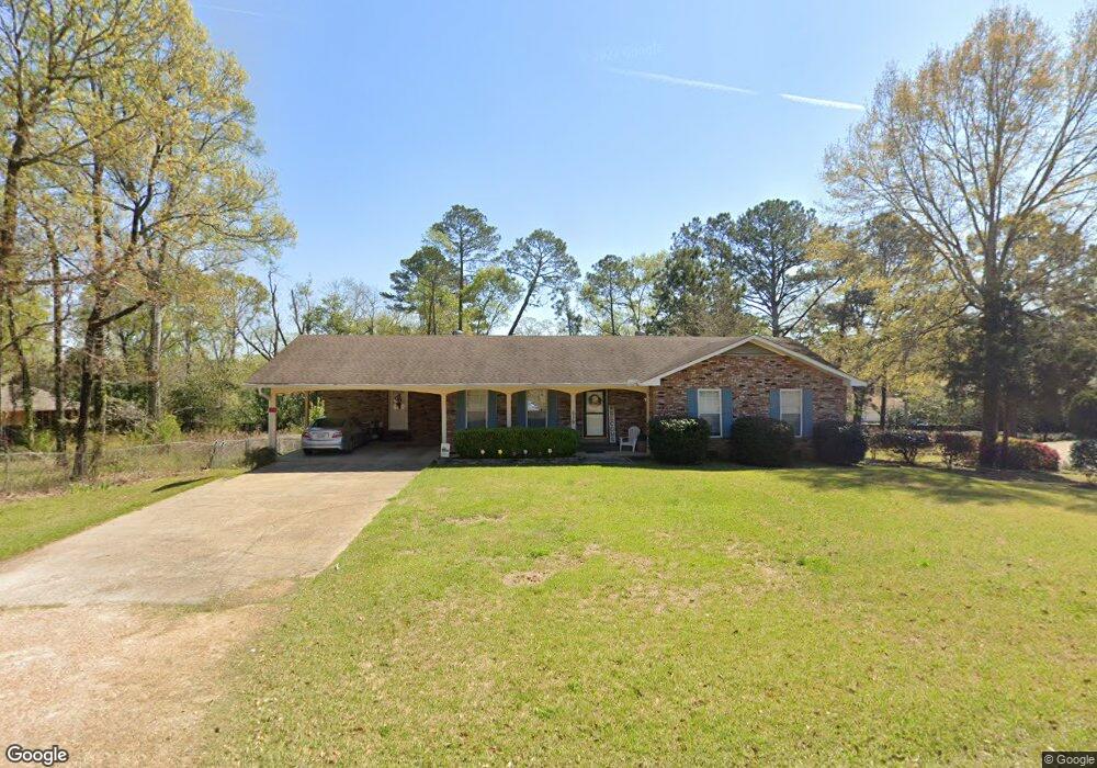 614 Lakeview Ave, McComb, MS 39648 - photo 1
