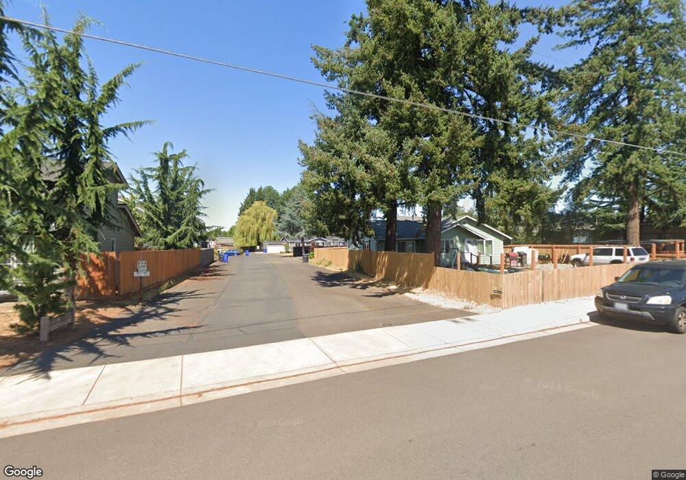 172 Fenton St, Molalla, OR 97038 - photo 1