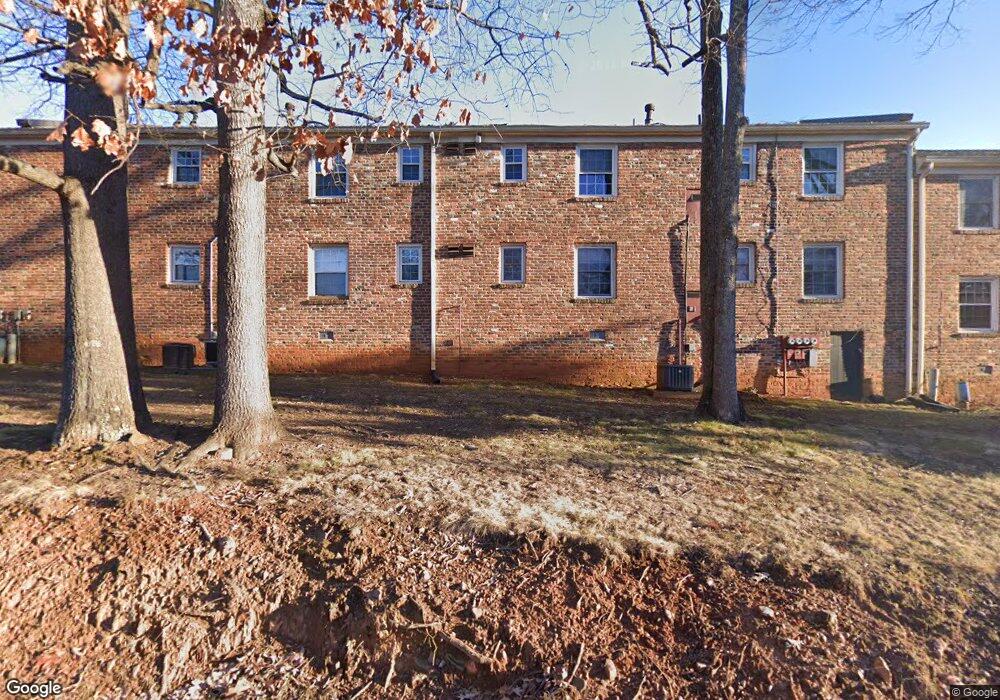 139 Hessian Hills Cir unit 2, Charlottesville, VA 22901 - photo 1