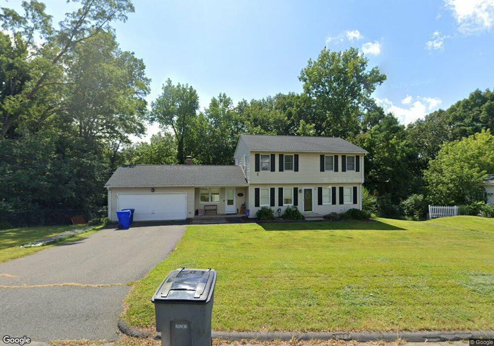 15 Susan Cir, Enfield, CT 06082 - photo 1