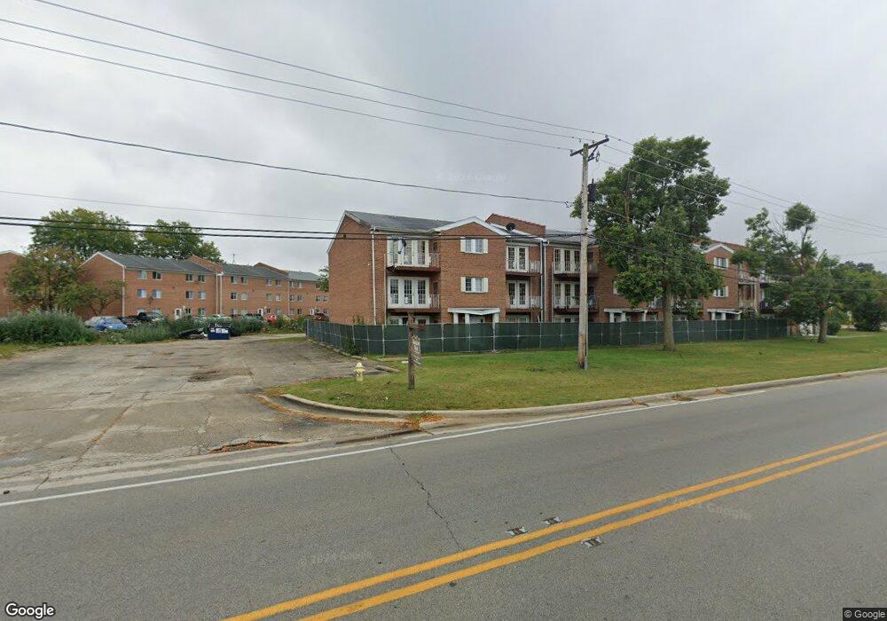 10225 Dearlove Rd unit 4, Glenview, IL 60025 - photo 1