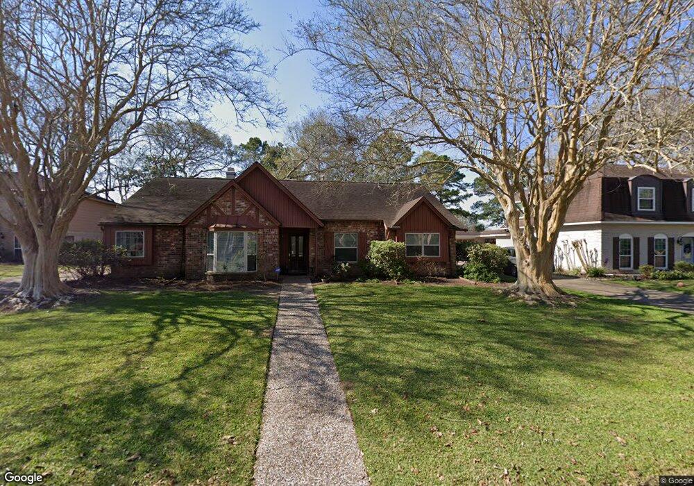 312 Saint Cloud Dr, Friendswood, TX 77546 - photo 1