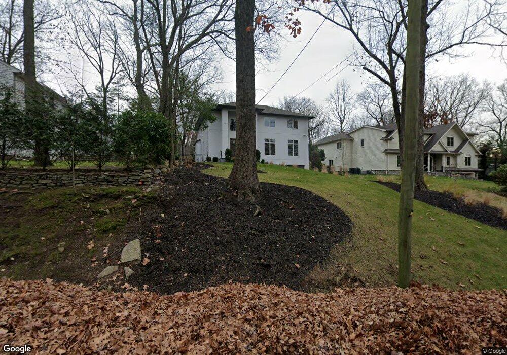 18 Whitewood Rd, Tenafly, NJ 07670 - photo 1