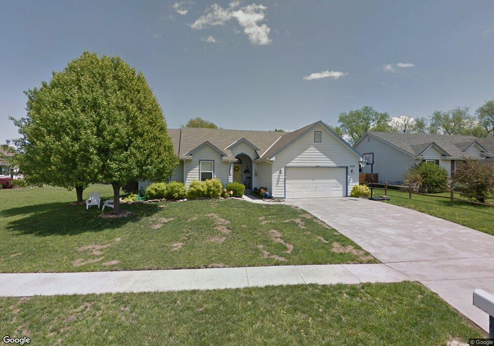 4222 SW Stone Ave, Topeka, KS 66610 - photo 1