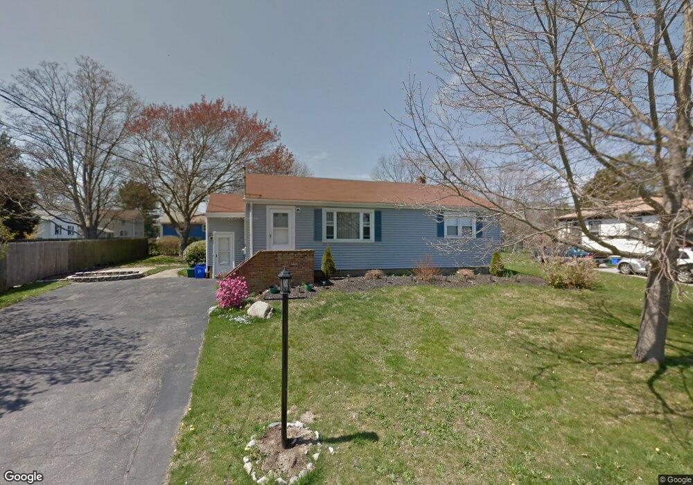 15 Violet Ct, Bristol, RI 02809 - photo 1