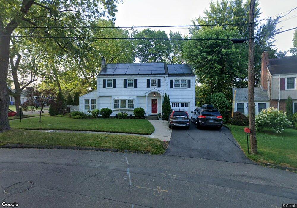 139 Gillies Rd, Hamden, CT 06517 - photo 1