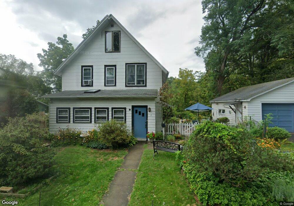 7 Benedict St, Castleton On Hudson, NY 12033 - photo 1