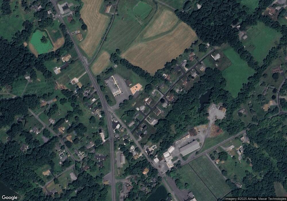 5329 Ridgeway Dr, Zionsville, PA 18092 - photo 1