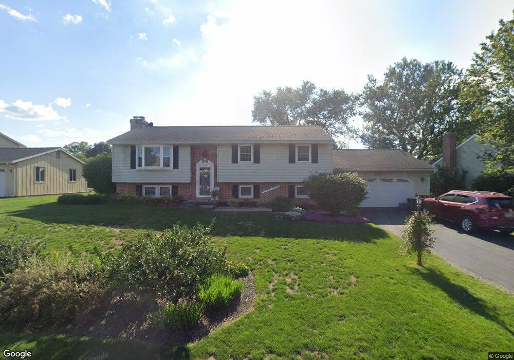 102 Meadow View Dr, Leola, PA 17540 - photo 1