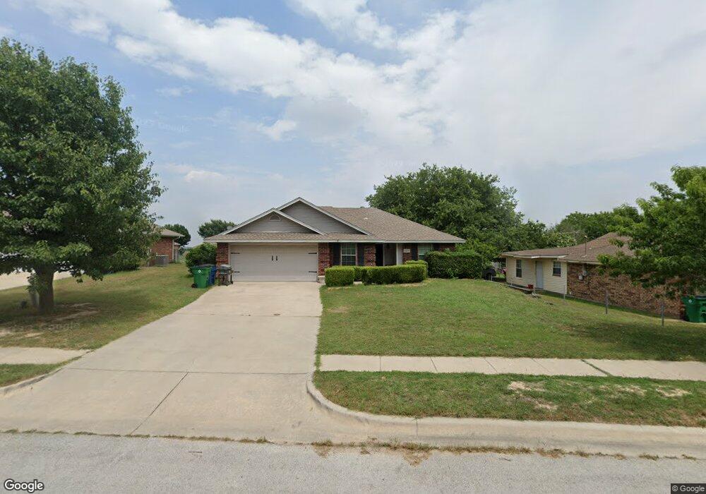 1608 N Cates St, Decatur, TX 76234 - photo 1
