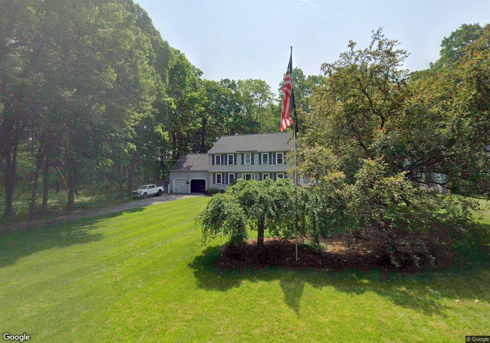 38 Pinewood Rd, Hudson, NH 03051 - photo 1