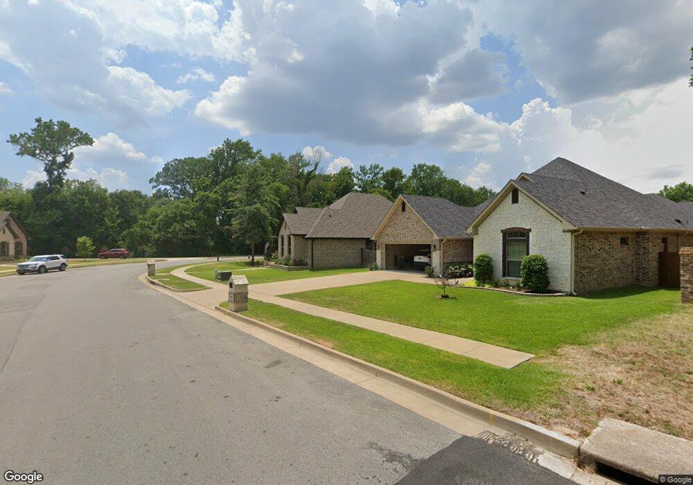 811 Chimney Rock Dr, Tyler, TX 75703 - photo 1