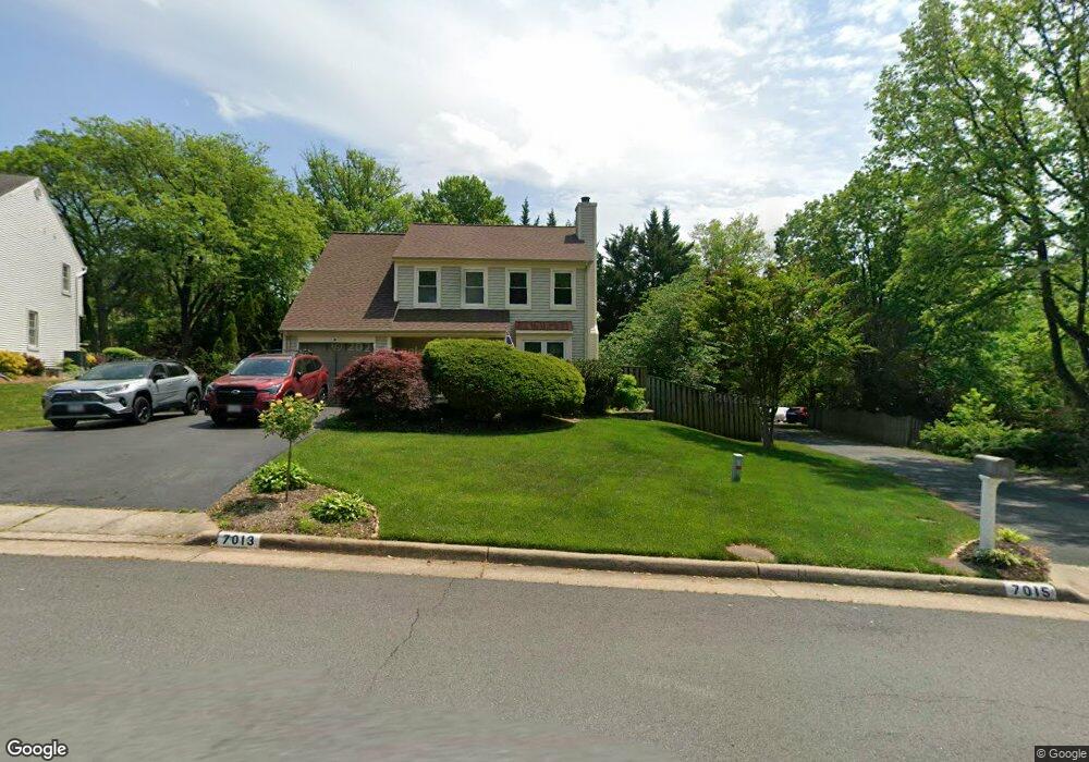 7015 Polins Ct, Alexandria, VA 22306 - photo 1