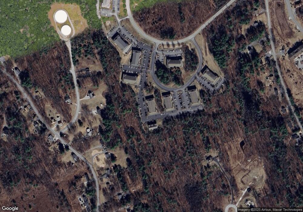 6 Crestview Cir unit 136, Londonderry, NH 03053 - photo 1