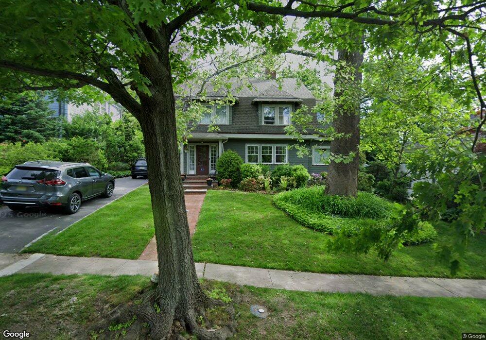 41 Clinton Ave, Maplewood, NJ 07040 - photo 1