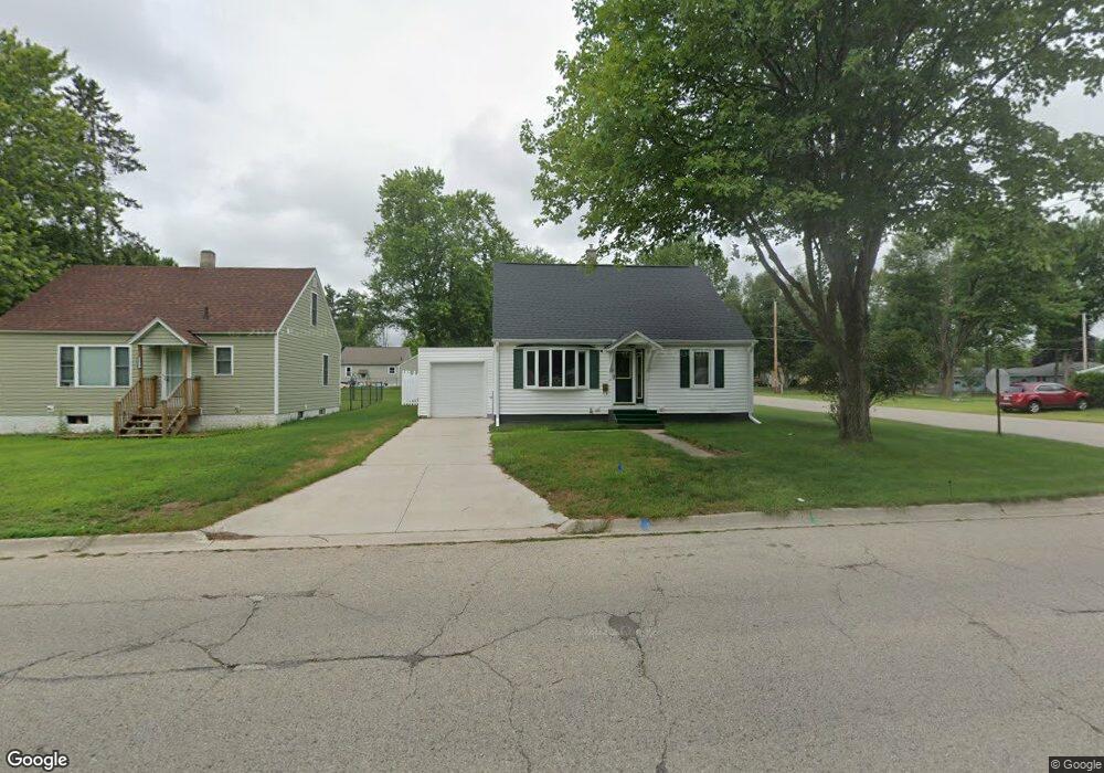 3921 13th St, Menominee, MI 49858 - photo 1