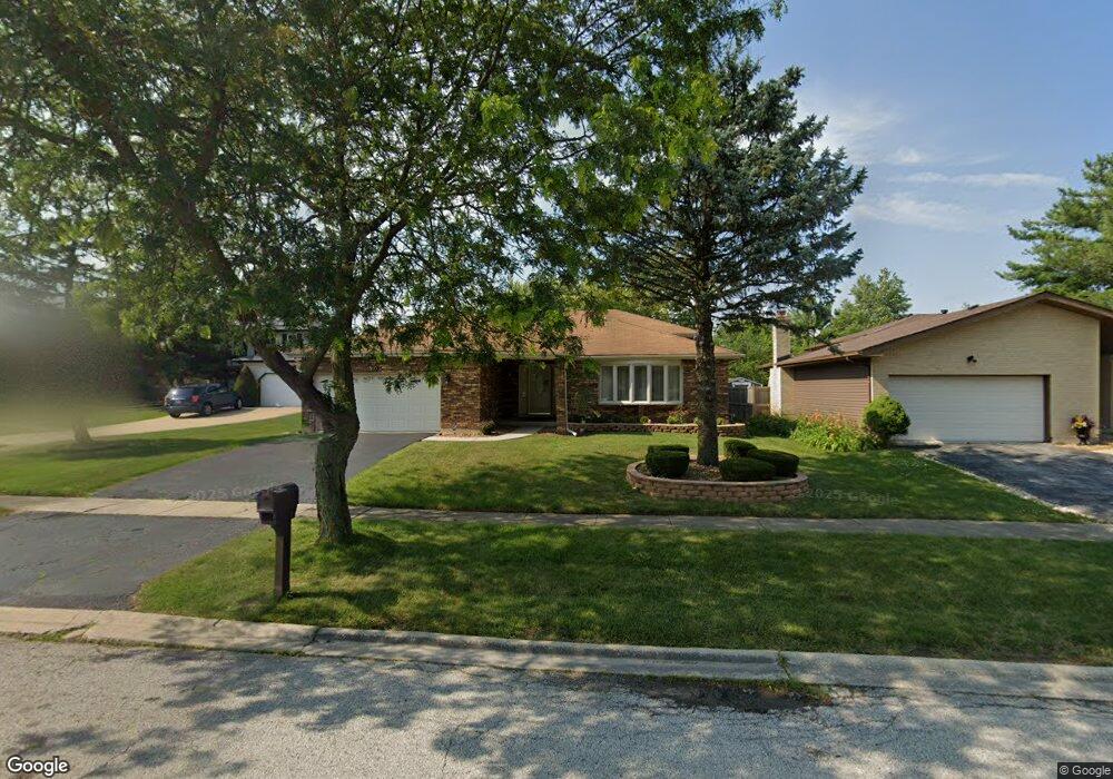 4920 Crest Ct, Country Club Hills, IL 60478 - photo 1