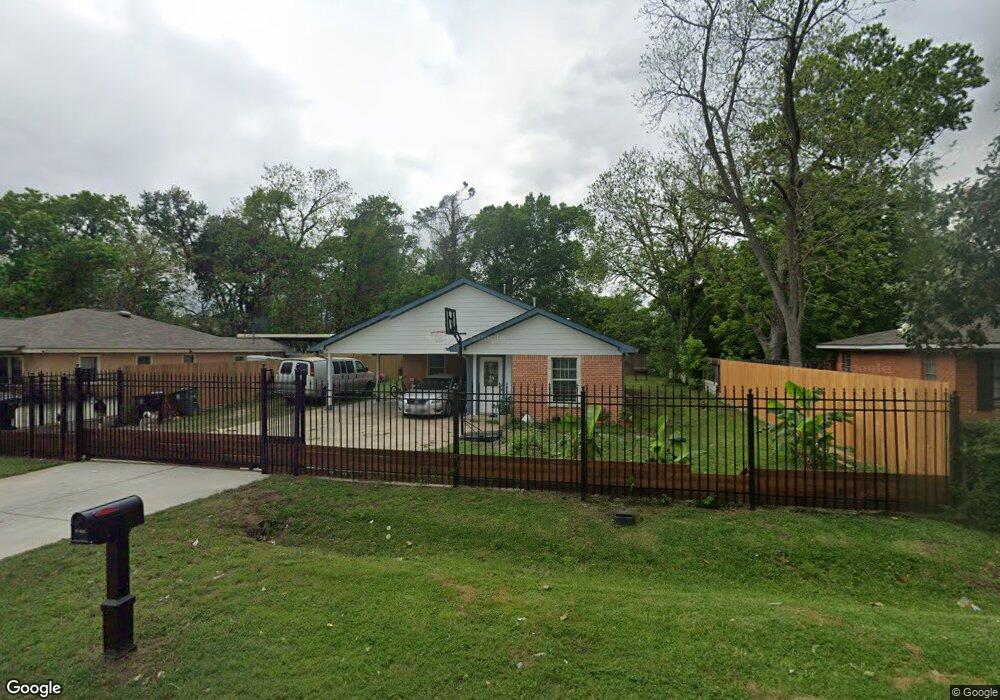 5923 Maxroy St, Houston, TX 77091 - photo 1