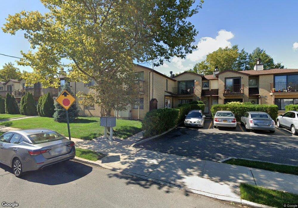 26 Abingdon Ave unit A, Staten Island, NY 10308 - photo 1